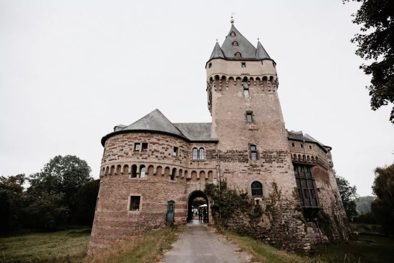 Schloss Hülchrath als Hochzeitslocation in Grevenbroich