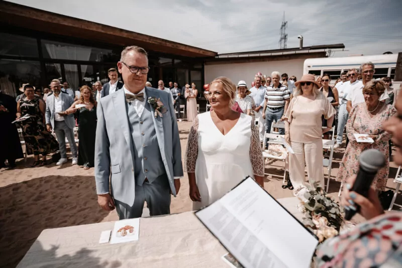 Trauung von Iris und Daniel am Wakebeach 257