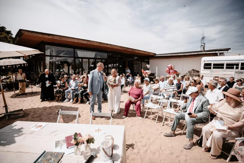 Trauung von Iris und Daniel am Wakebeach 257
