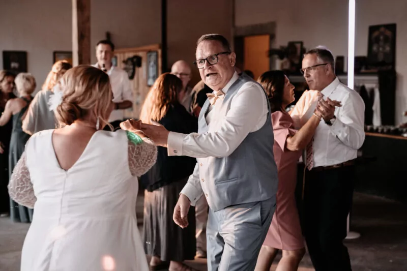 Hochzeitsparty von Iris und Daniel am Wakebeach 257