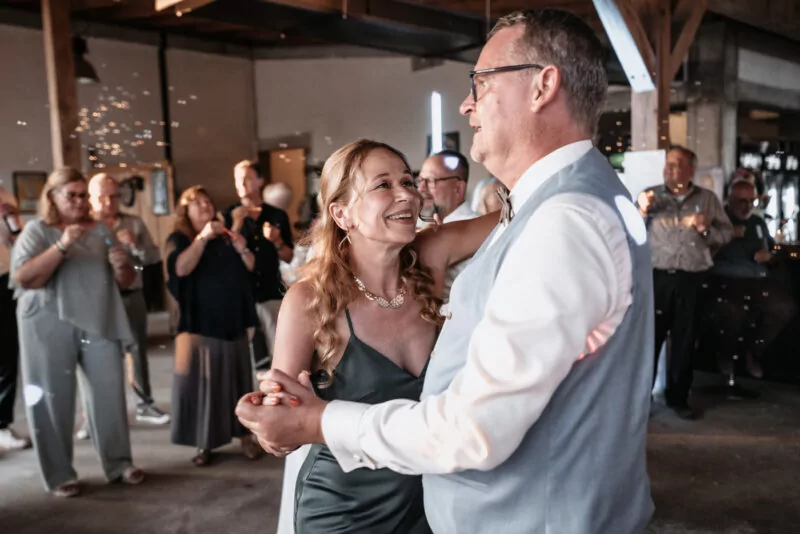 Hochzeitsparty von Iris und Daniel am Wakebeach 257