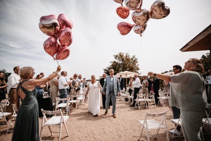 Trauung von Iris und Daniel am Wakebeach 257