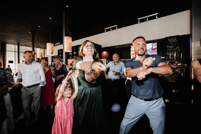 Hochzeitsparty von Isabelle und Daniel in der Pegelbar