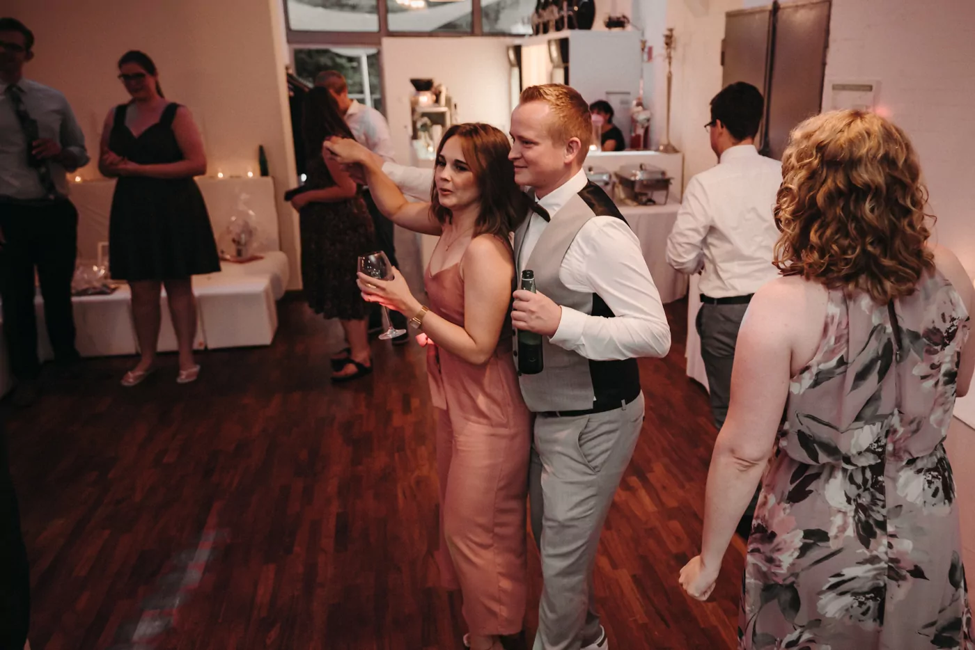 Hochzeitsparty von Saskia und Jan im Strandbad Lörick
