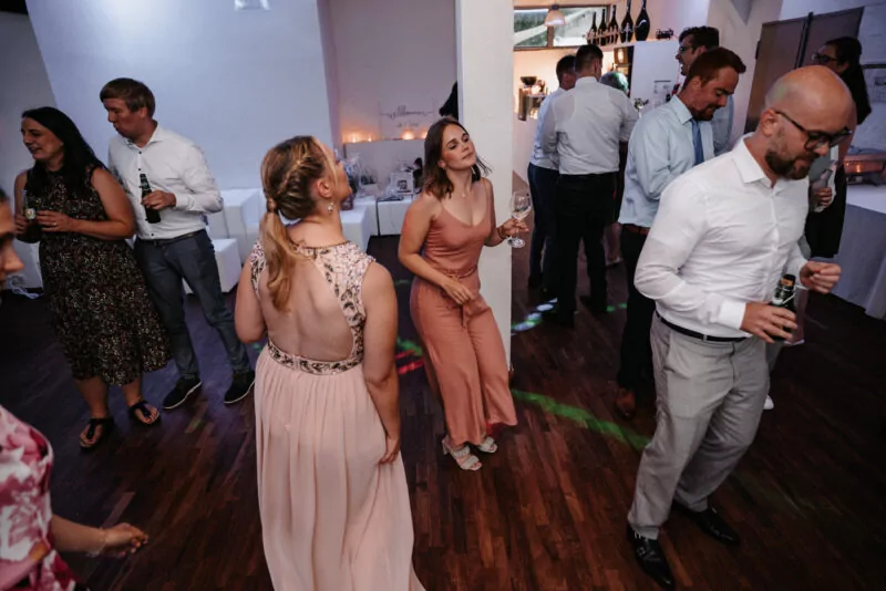 Hochzeitsparty von Saskia und Jan im Strandbad Lörick