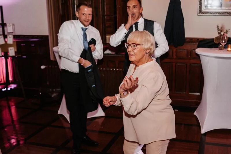 Hochzeitsparty von Sarah und Stephan auf Marienburg Monheim