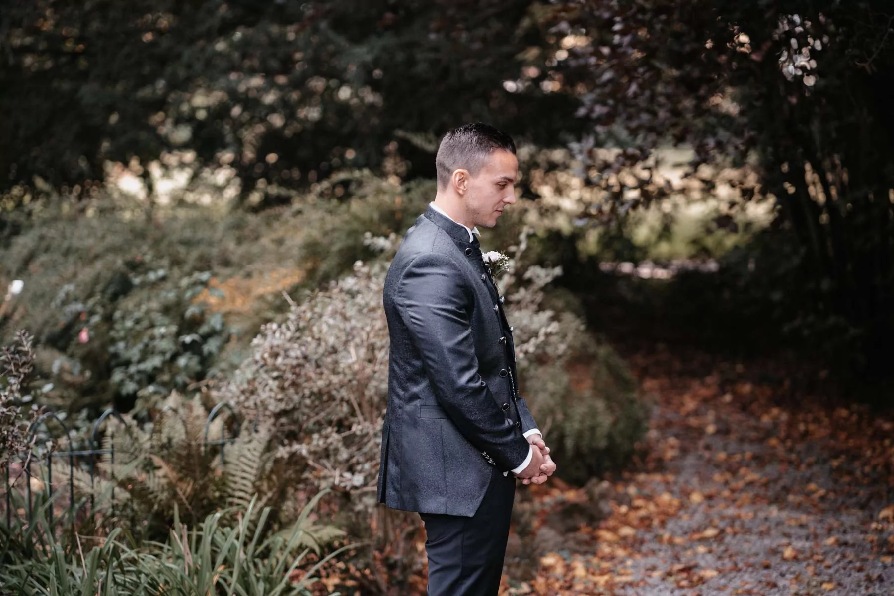First Look von Sarah und Stephan auf Marienburg Monheim