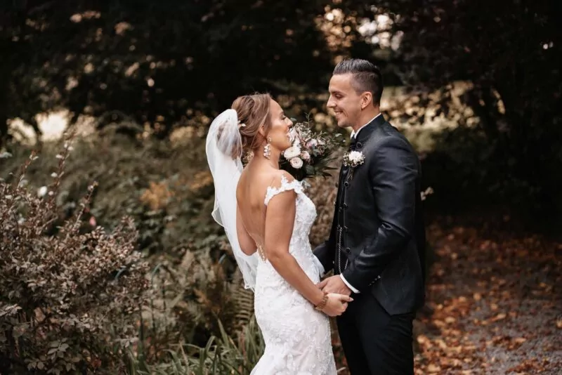 First Look von Sarah und Stephan auf Marienburg Monheim