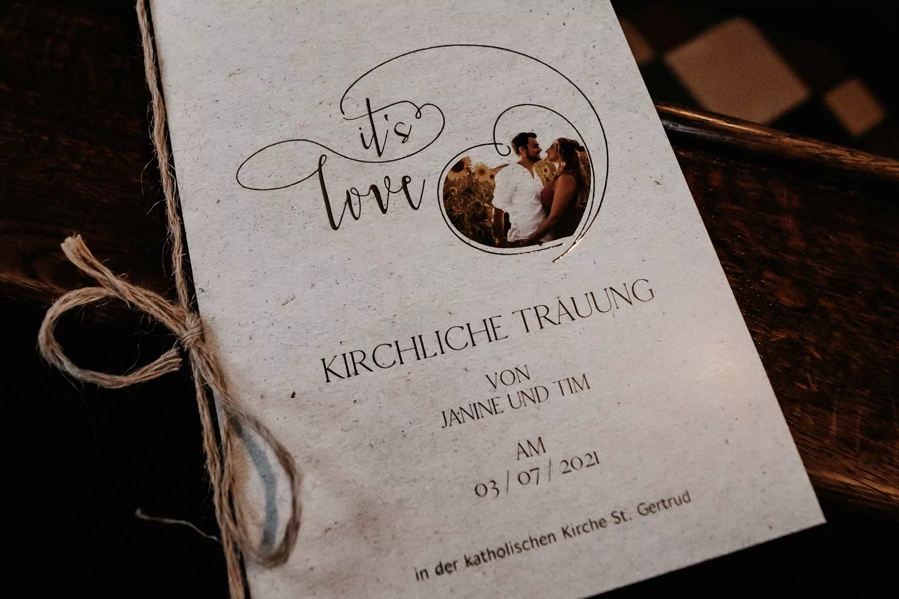 Hochzeitsdetails bei Janine und Tim auf Gut Diepensiepen