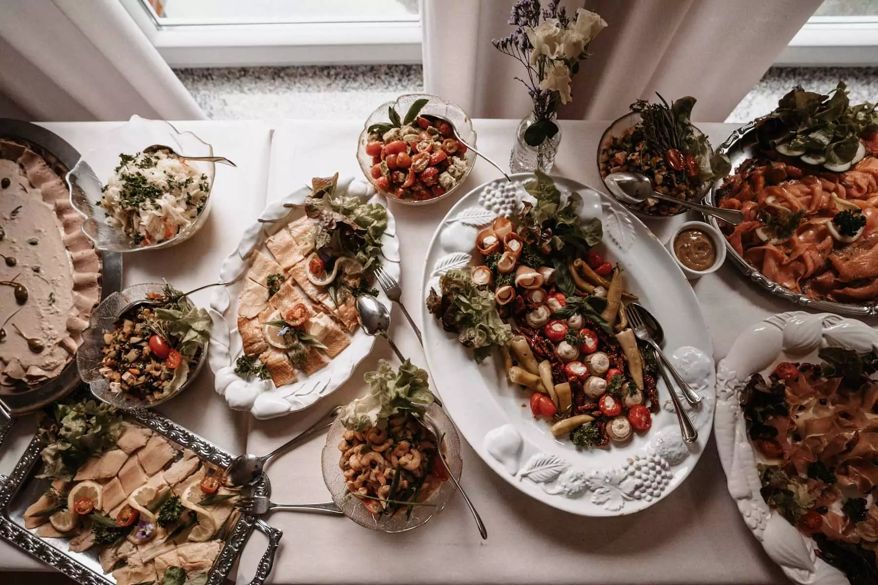 Abendessen und Buffet bei der Hochzeit von Elena und David im Kloster Bentlage