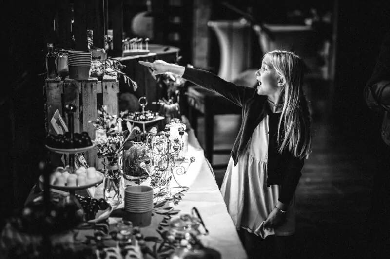 Abendessen und Buffet bei der Hochzeit von Alex und Oli in der Alte Papierfabrik