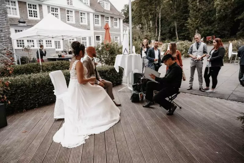 Sektempfang bei der Hochzeit von Liana und Dennis am Elisenturm