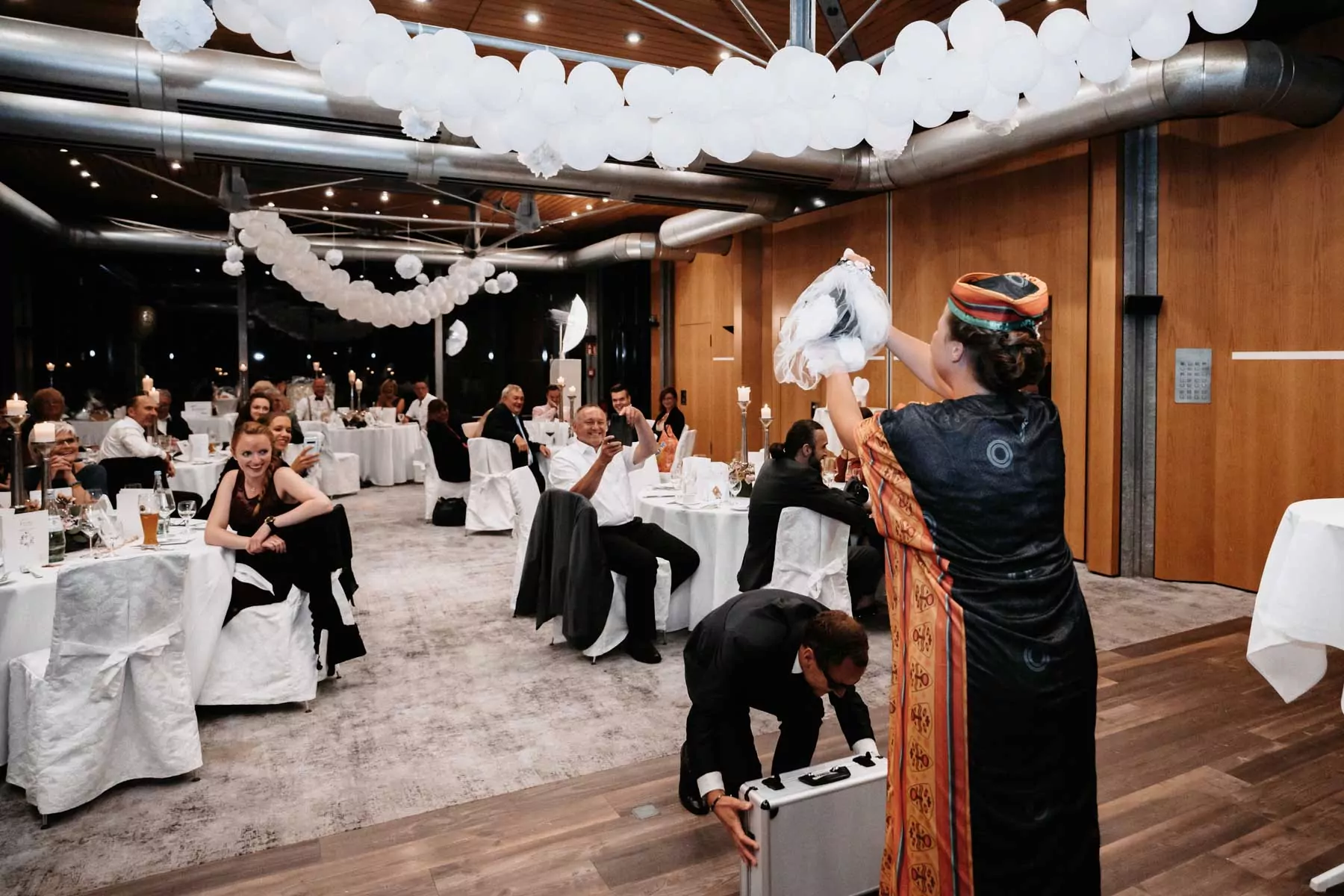 Hochzeitsparty von Liana und Dennis am Elisenturm